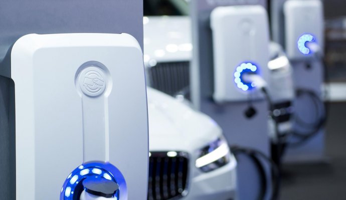 德國大陸集團(tuán)電動(dòng)汽車無線充電方案（無線充電）