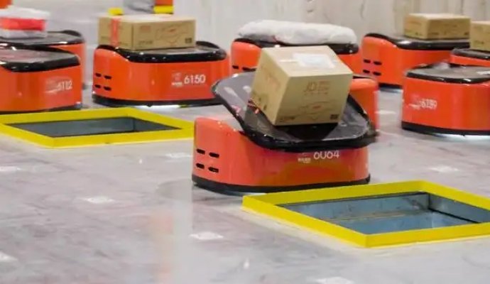 智能物流時代已經(jīng)到來。你準備好了嗎？—AGV小車（無線充電）